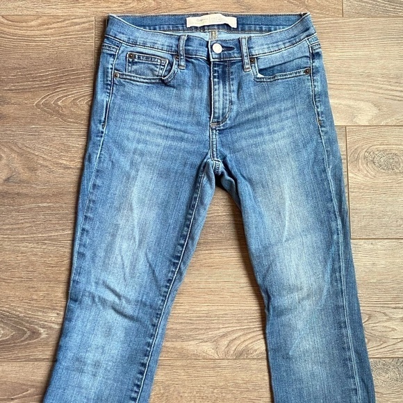 Gap True Skinny Jean Mid-Rise Size 27 Short Medium Indigo Wash - Picture 2 of 8